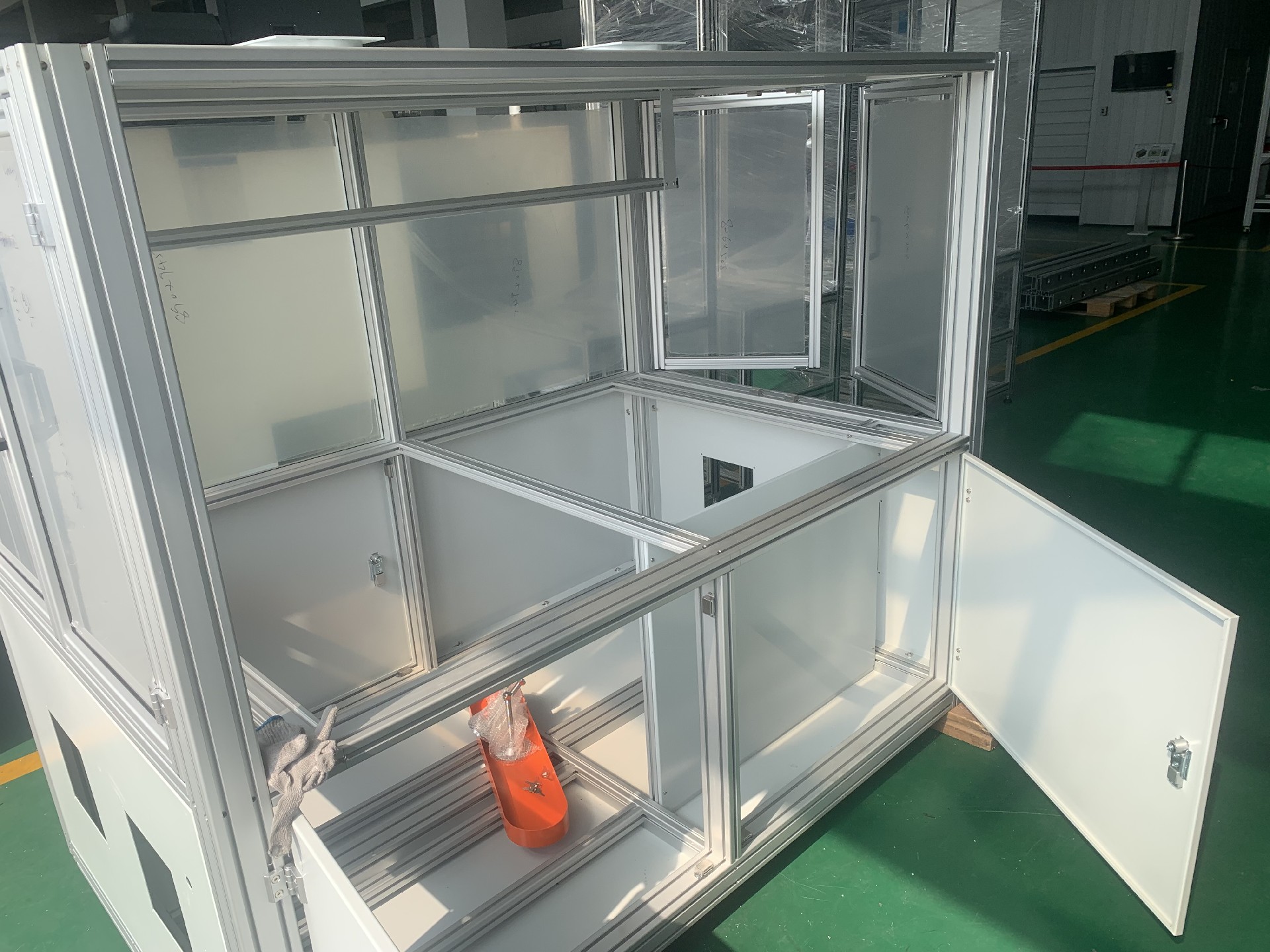 鋁型材設(shè)備機(jī)柜 鋁型材設(shè)備機(jī)柜