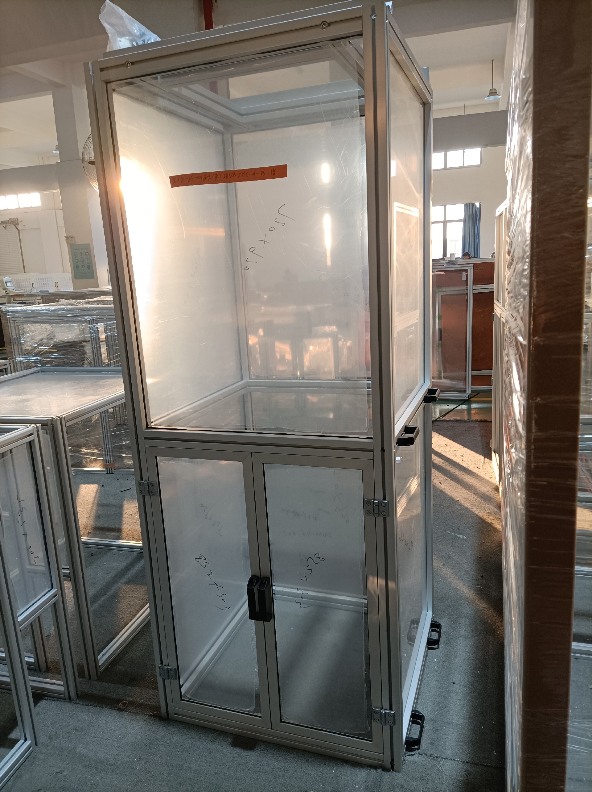 鋁型材玻璃罩 鋁型材玻璃罩