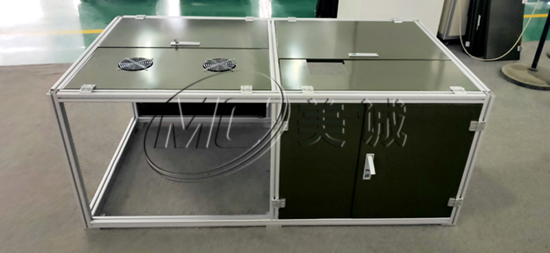 鋁型材設(shè)備護(hù)罩