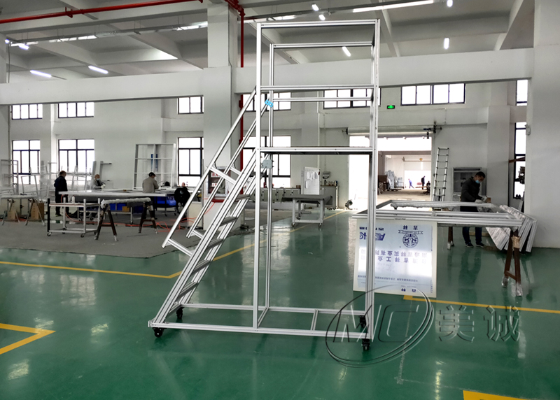 鋁型材維修平臺(tái)梯 鋁型材維修平臺(tái)梯